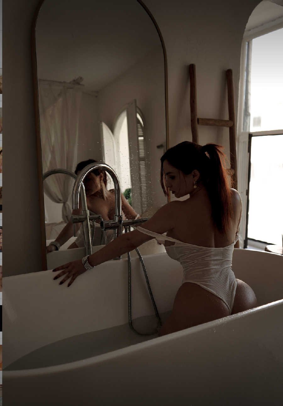 A playful frame from Miranda Faith nude — online in Maputo