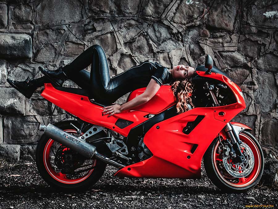 Beautiful girl Beautiful girls and motorcycles in Maputo